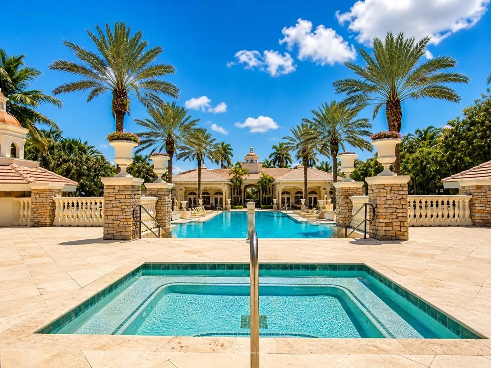 10295 Trianon Place Wellington, FL 33449
