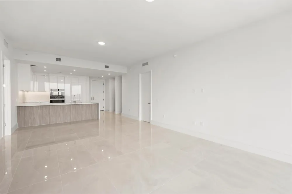 220 Lake Shore Drive #1121 Lake Park, FL 33403
