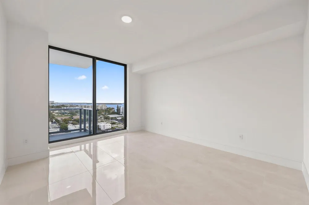 220 Lake Shore Drive #1121 Lake Park, FL 33403