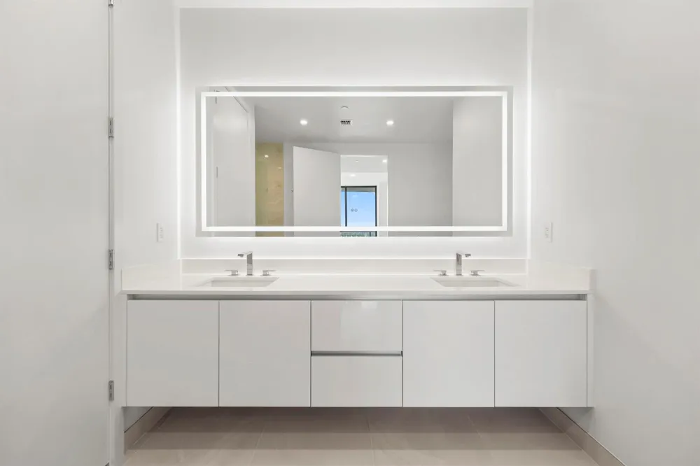220 Lake Shore Drive #1121 Lake Park, FL 33403