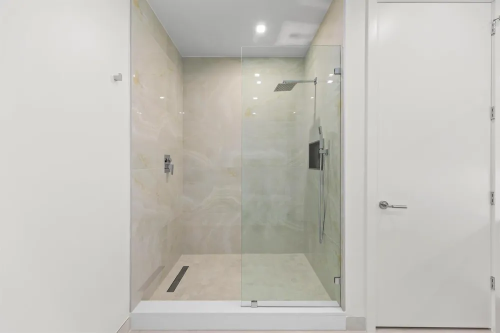 220 Lake Shore Drive #1121 Lake Park, FL 33403