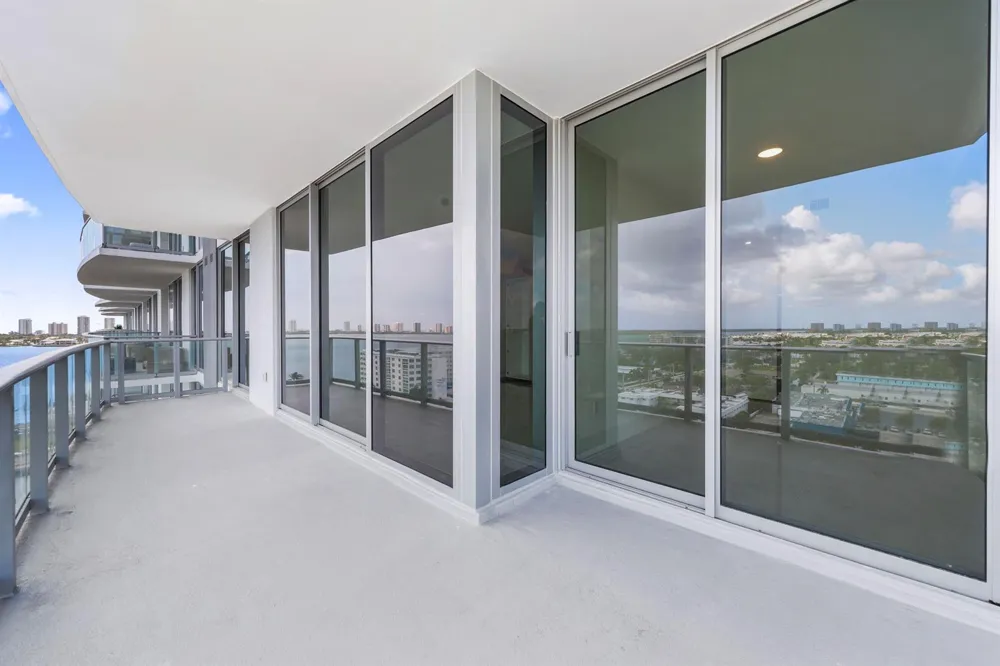 220 Lake Shore Drive #1121 Lake Park, FL 33403