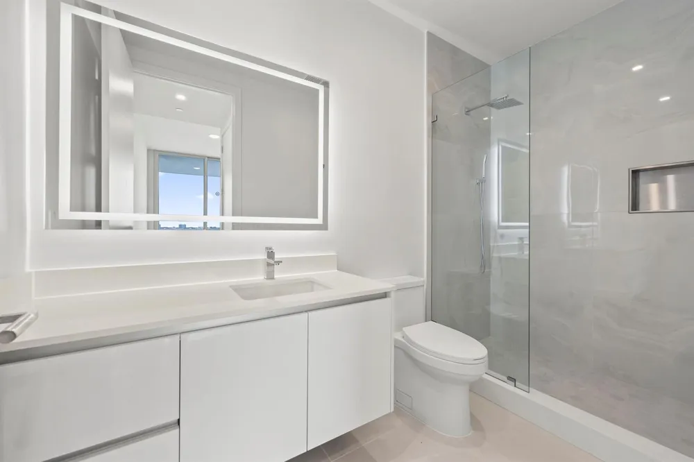 220 Lake Shore Drive #1121 Lake Park, FL 33403