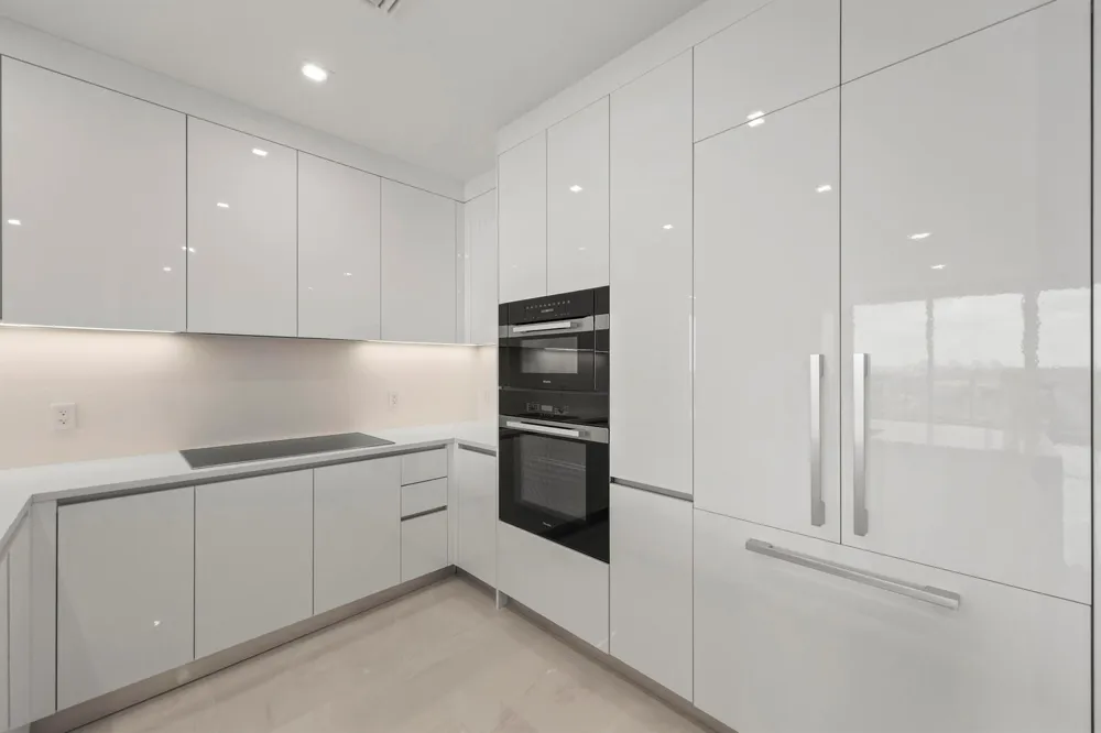 220 Lake Shore Drive #1121 Lake Park, FL 33403
