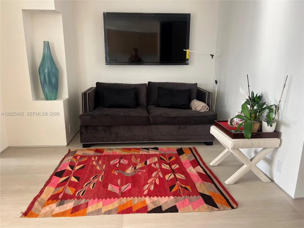 201 Crandon Blvd #642 Key Biscayne, FL 33149