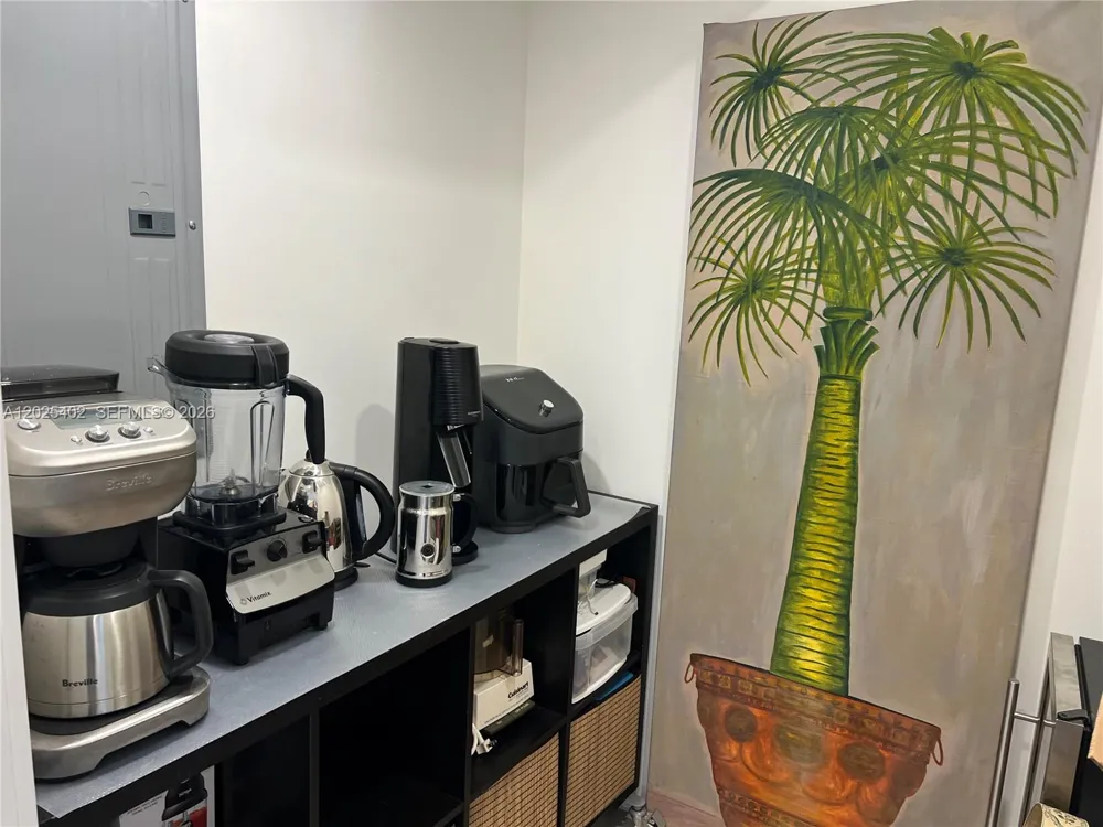 201 Crandon Blvd #642 Key Biscayne, FL 33149