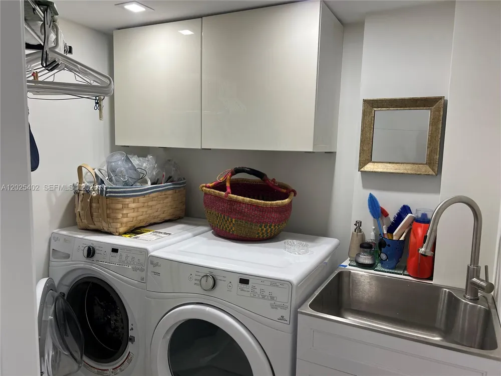 201 Crandon Blvd #642 Key Biscayne, FL 33149
