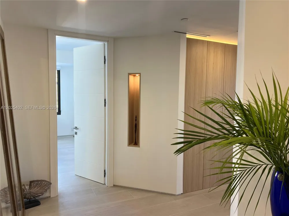 201 Crandon Blvd #642 Key Biscayne, FL 33149