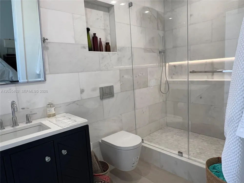 201 Crandon Blvd #642 Key Biscayne, FL 33149