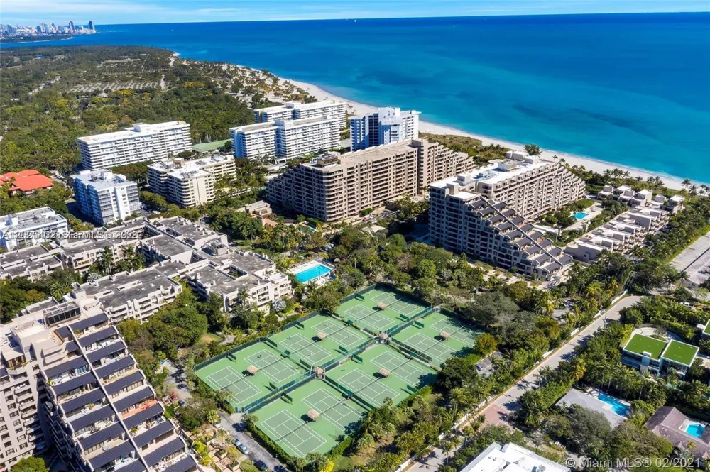 201 Crandon Blvd #642 Key Biscayne, FL 33149
