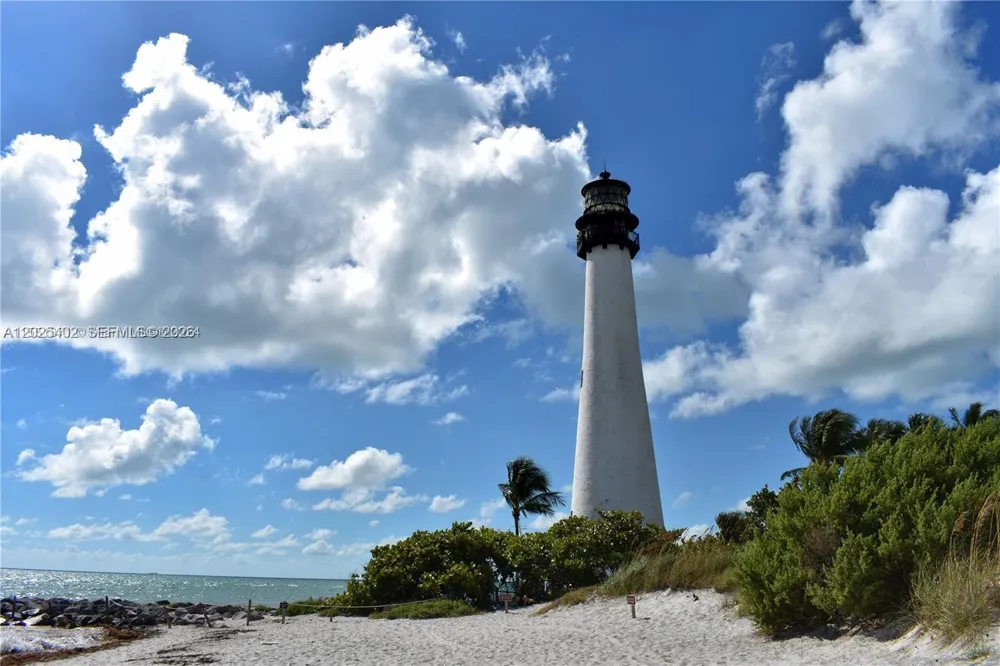 201 Crandon Blvd #642 Key Biscayne, FL 33149
