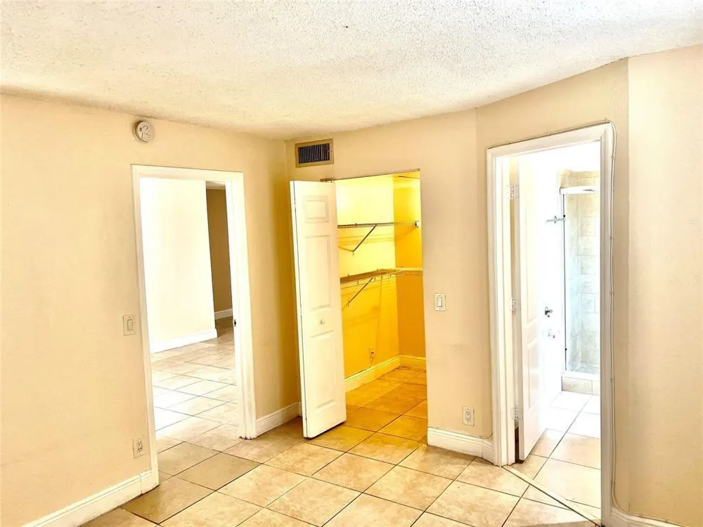 4425 Treehouse Lane #A Tamarac, FL 33319