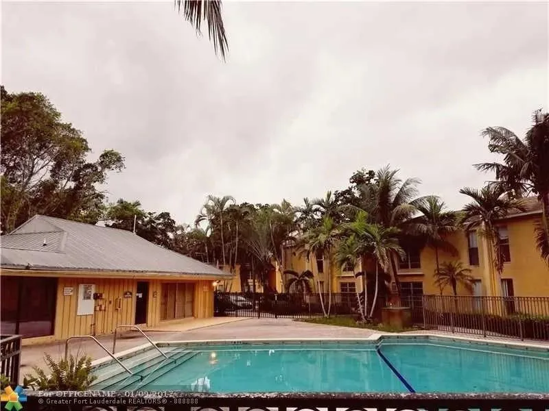 4425 Treehouse Lane #A Tamarac, FL 33319