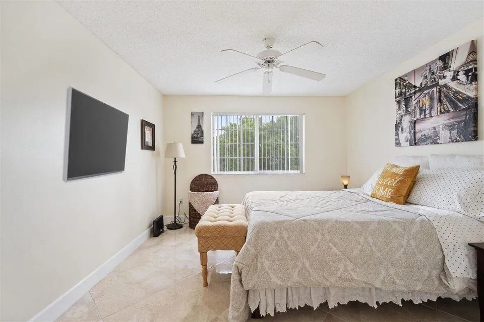 1100 Crestwood Court #1110 Royal Palm Beach, FL 33411