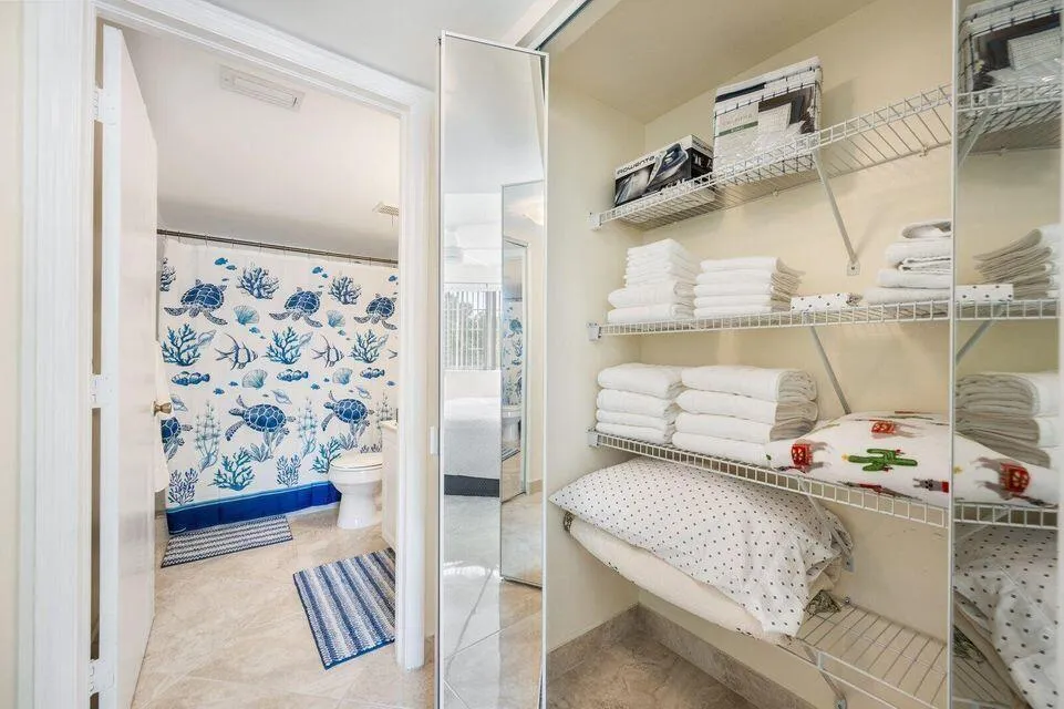 1100 Crestwood Court #1110 Royal Palm Beach, FL 33411