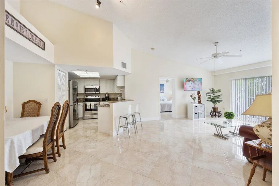 1100 Crestwood Court #1110 Royal Palm Beach, FL 33411