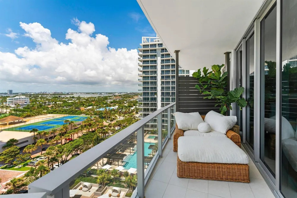 3100 Ocean Drive #H1006 Singer Island, FL 33404