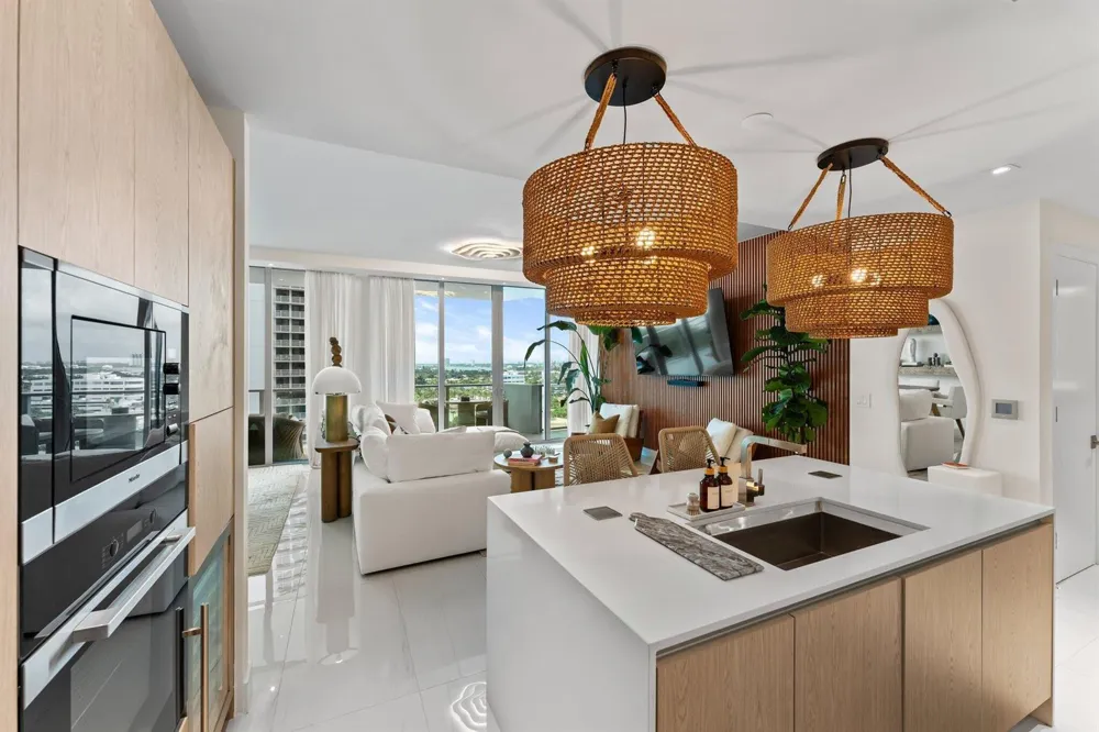 3100 Ocean Drive #H1006 Singer Island, FL 33404