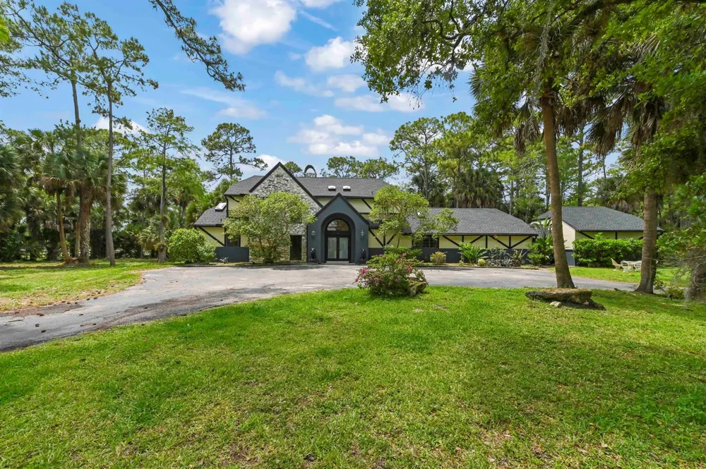1339 Gallop Drive Loxahatchee, FL 33470