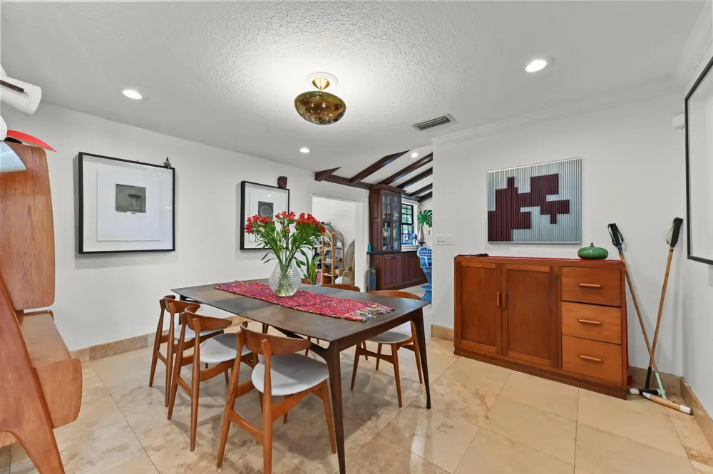 1339 Gallop Drive Loxahatchee, FL 33470