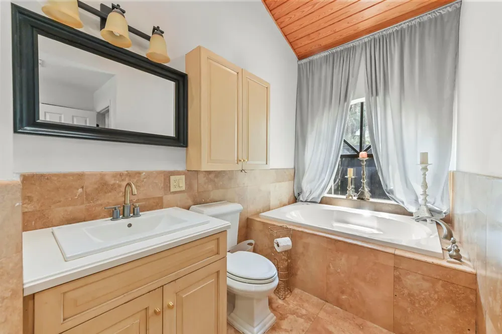 1339 Gallop Drive Loxahatchee, FL 33470