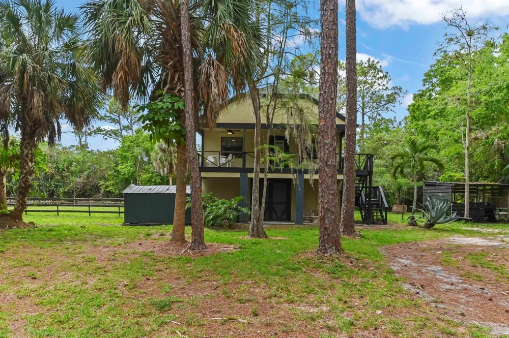 1339 Gallop Drive Loxahatchee, FL 33470