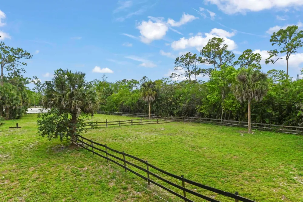 1339 Gallop Drive Loxahatchee, FL 33470