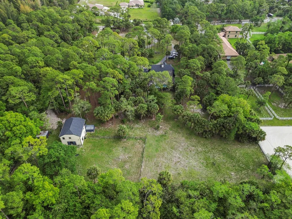 1339 Gallop Drive Loxahatchee, FL 33470