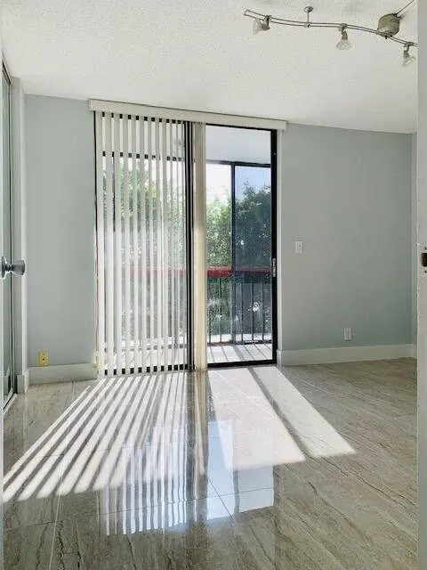 793 SE 1st Way #73 Deerfield Beach, FL 33441