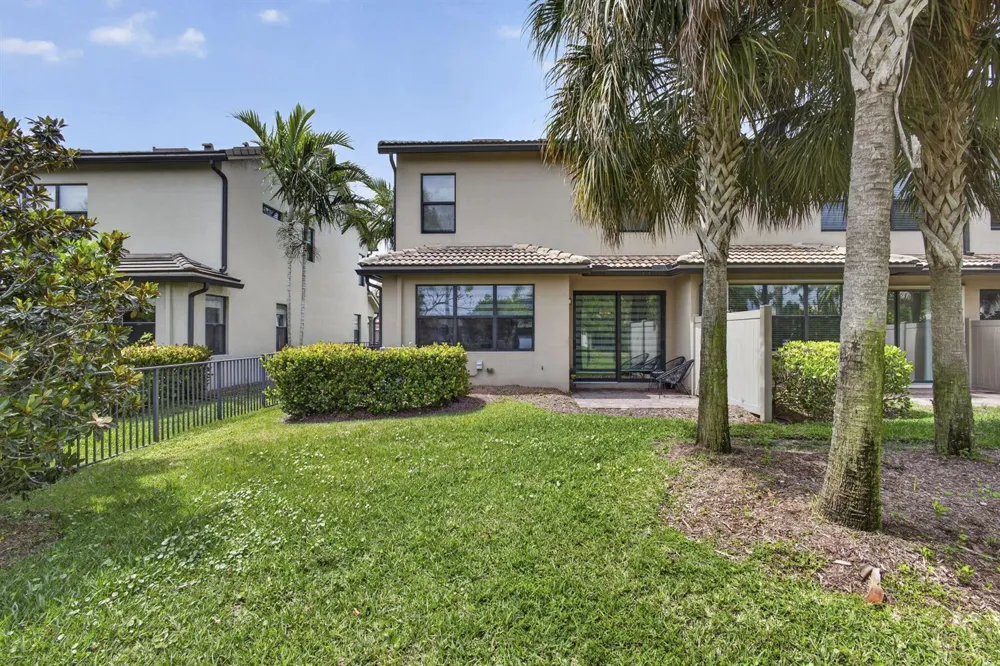 8347 Cadre Noir Road Lake Worth, FL 33467