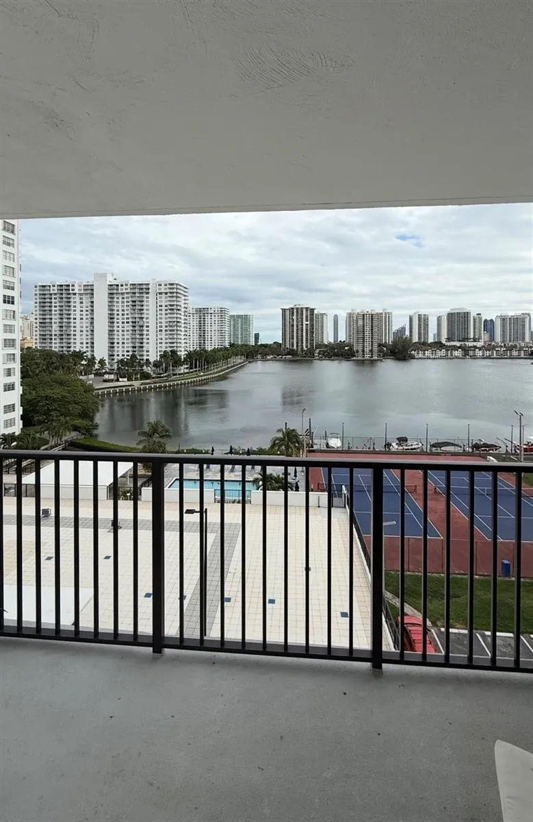2750 NE 183rd Street #709 Aventura, FL 33160