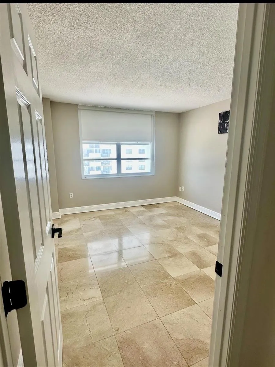 2750 NE 183rd Street #709 Aventura, FL 33160