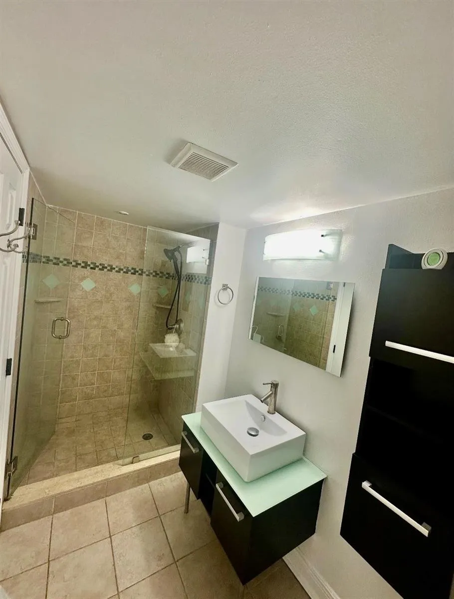 2750 NE 183rd Street #709 Aventura, FL 33160
