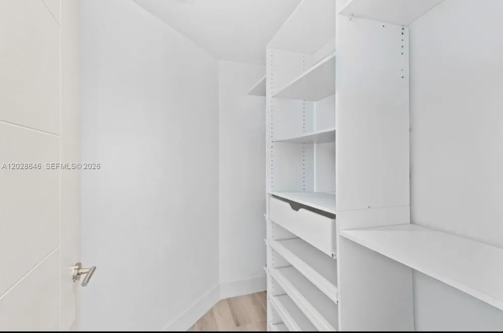 1010 SW 2nd Ave #609 Miami, FL 33130