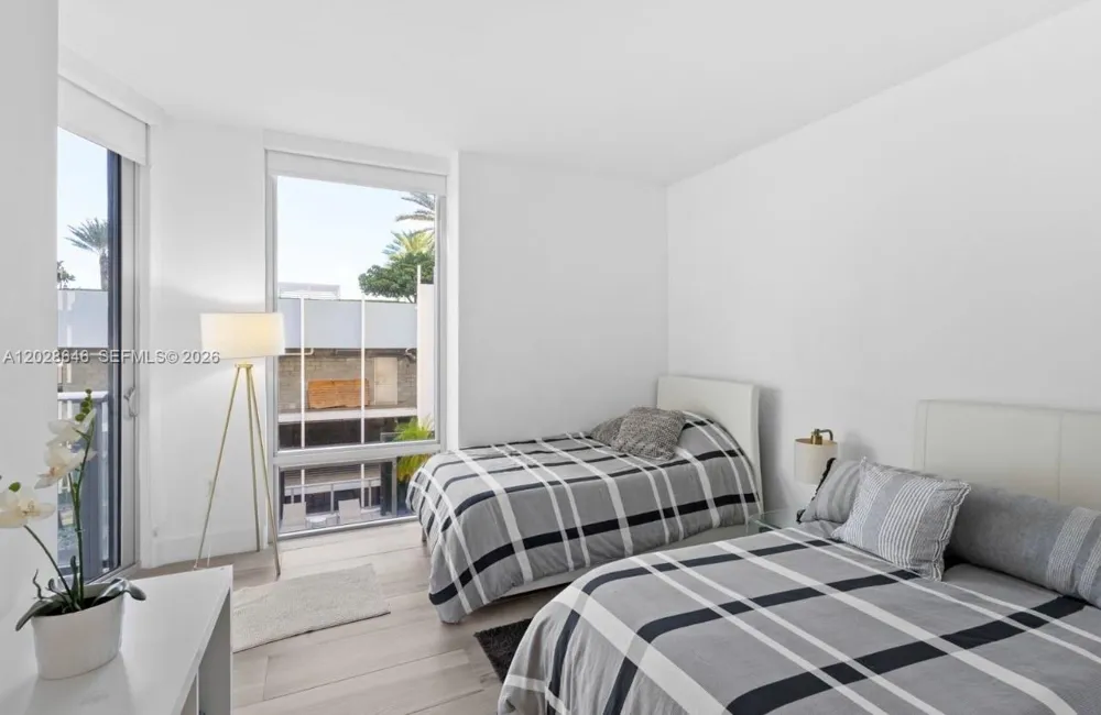 1010 SW 2nd Ave #609 Miami, FL 33130