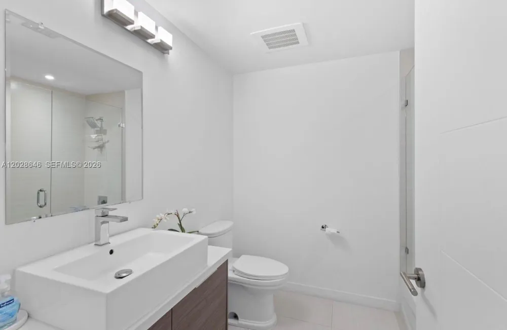 1010 SW 2nd Ave #609 Miami, FL 33130