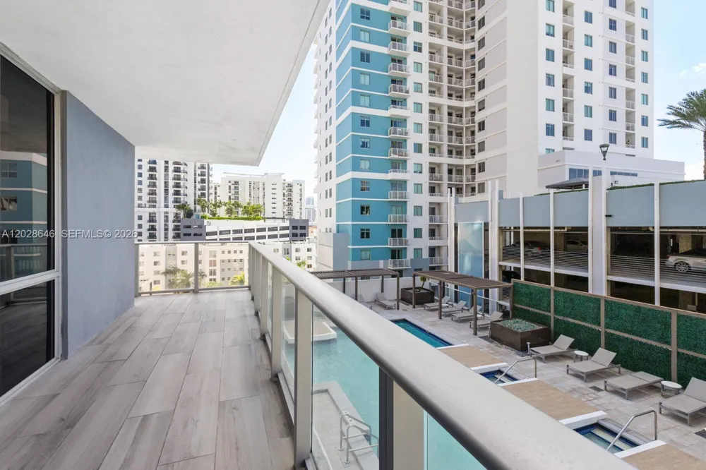 1010 SW 2nd Ave #609 Miami, FL 33130