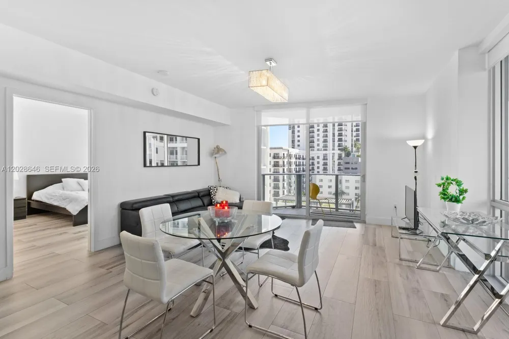 1010 SW 2nd Ave #609 Miami, FL 33130