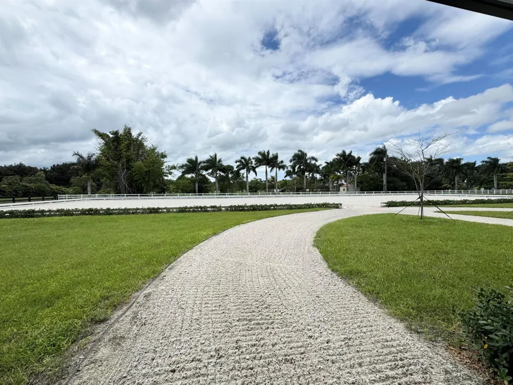 19550 Egret Lane Loxahatchee, FL 33470