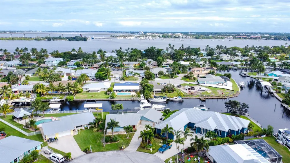 1360 SW Albatross Way Palm City, FL 34990