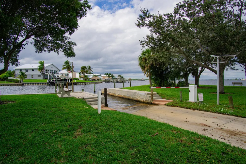 1360 SW Albatross Way Palm City, FL 34990