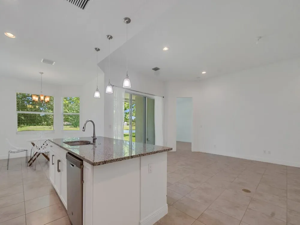 6087 Scott Story Way Vero Beach, FL 32967