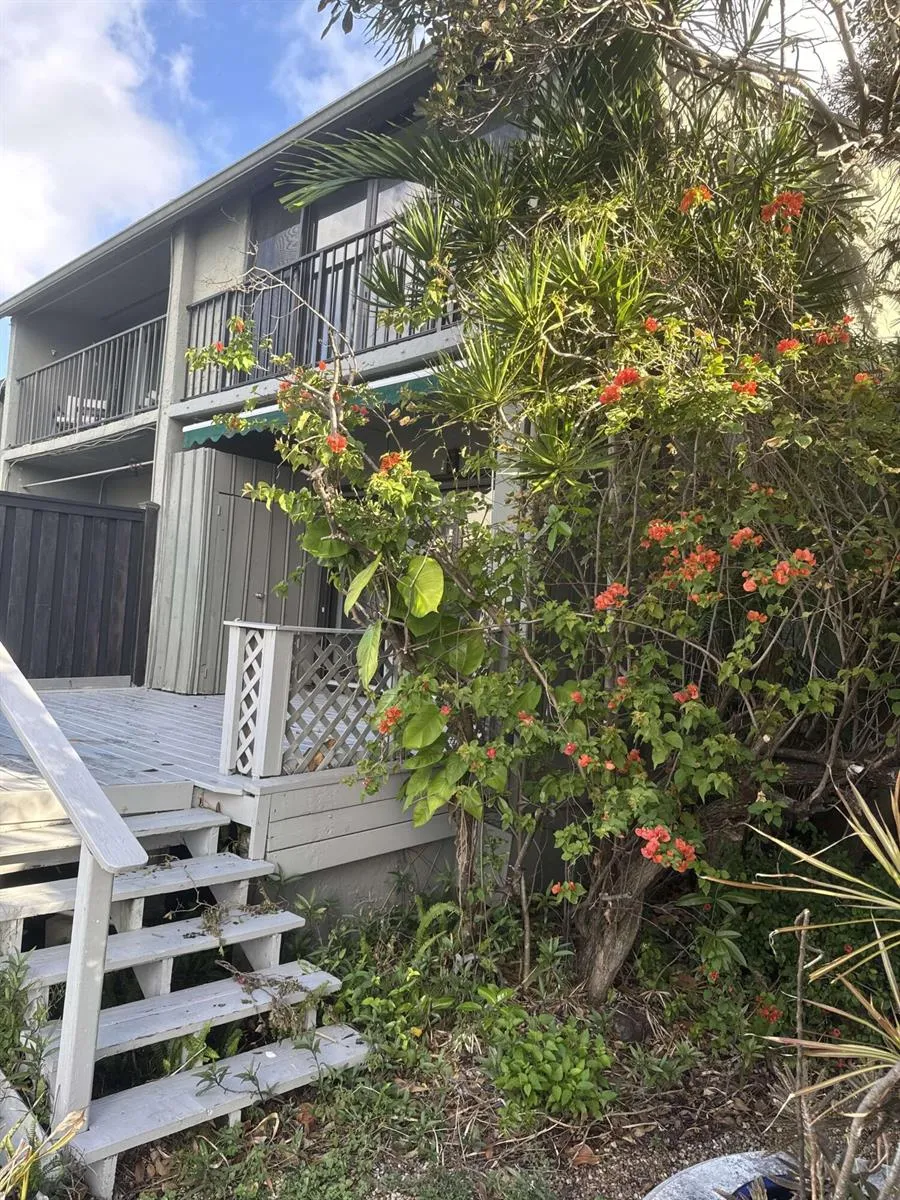 1000 NW N River Drive #16 Miami, FL 33136