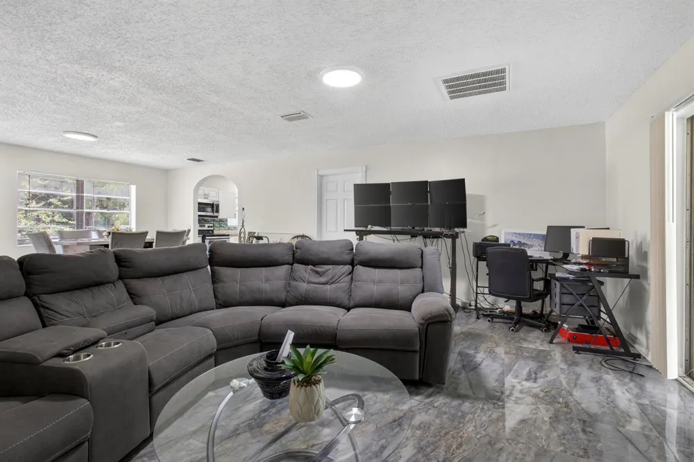 16663 89th Place Loxahatchee, FL 33470