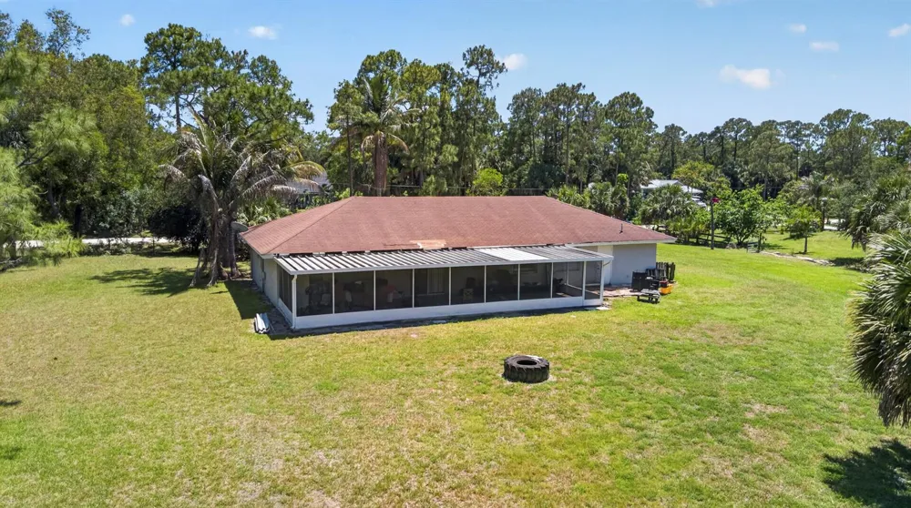 16663 89th Place Loxahatchee, FL 33470