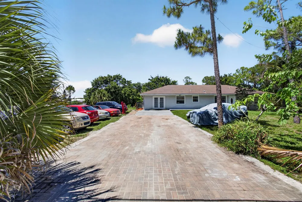 16663 89th Place Loxahatchee, FL 33470