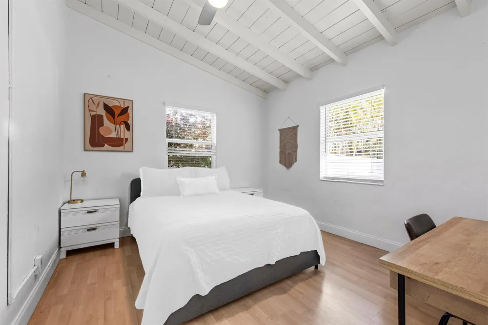 408 NW 29th Street Wilton Manors, FL 33311