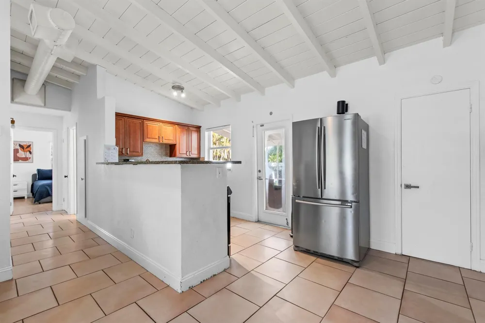 408 NW 29th Street Wilton Manors, FL 33311