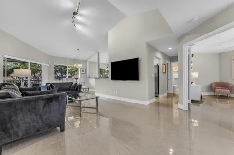 994 NW 93rd Avenue