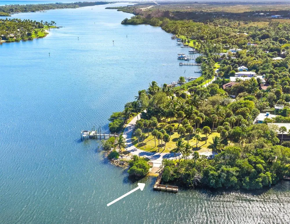 12165 SE Nassau Street Hobe Sound, FL 33455